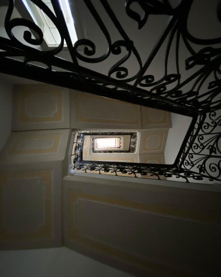 Mansarda Raffaello Apartment *
